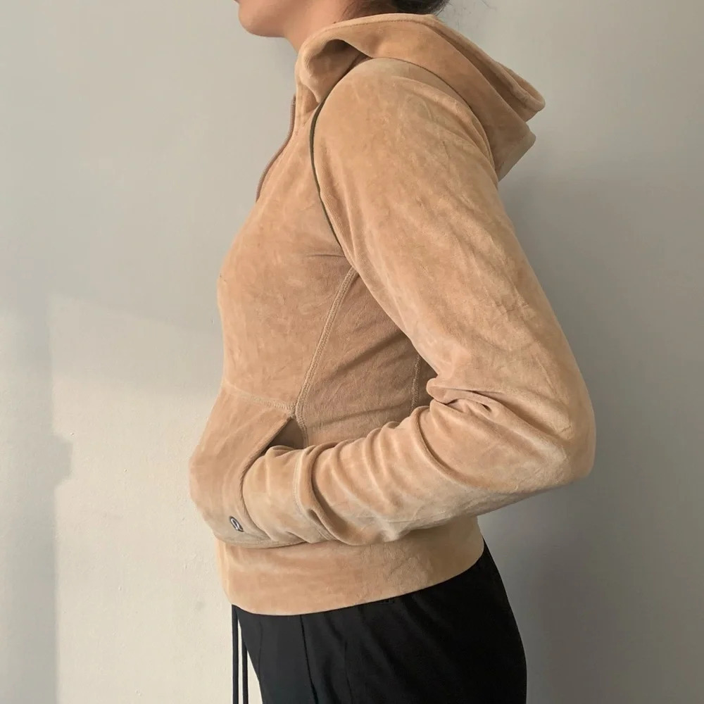 🧥 Lululemon Tan Full-Zip Hooded Sweater – Early-Era / OG Style – Women’s Small 🧥 - Picture 3 of 15